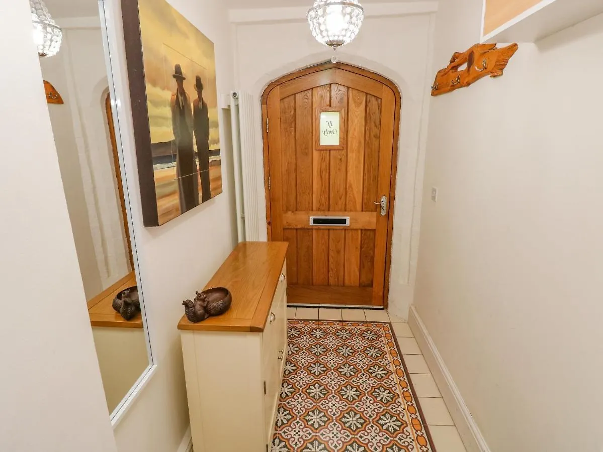 Lower Sketty Green Lodge Swansea