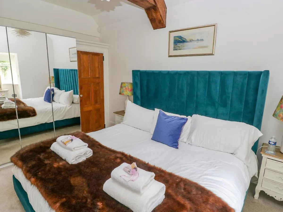 Holiday home Lower Sketty Green Lodge Swansea United Kingdom